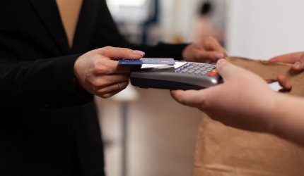 Як підвищити середній чек в оптиці: практичні стратегії для зростання прибутку